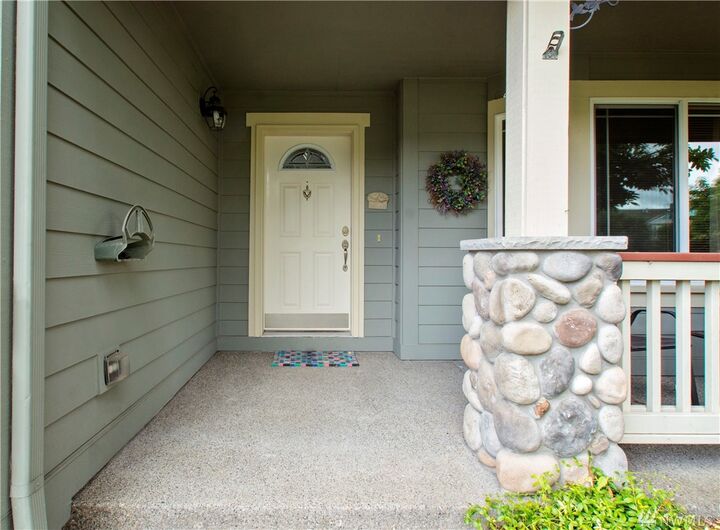 Property Photo:  4215 Shale St SE  WA 98503