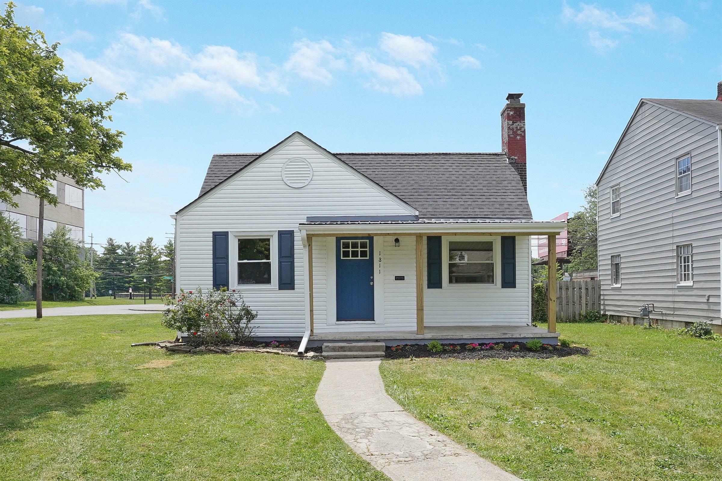 Property Photo:  1811 Bide A Wee Park Avenue  OH 43205 