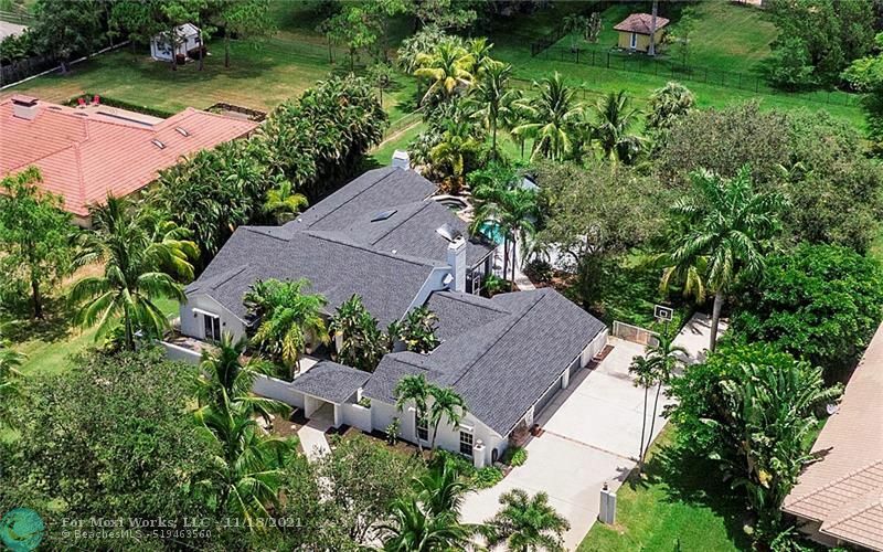 Property Photo:  6332 NW 77th Ter  FL 33067 