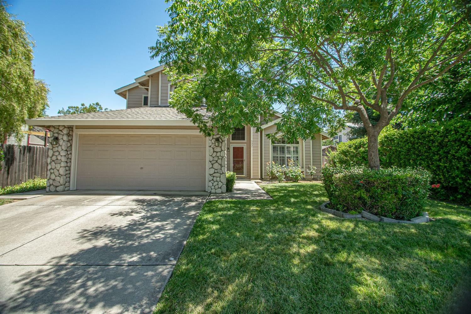 Property Photo:  9337 Otter Creek Way  CA 95758 