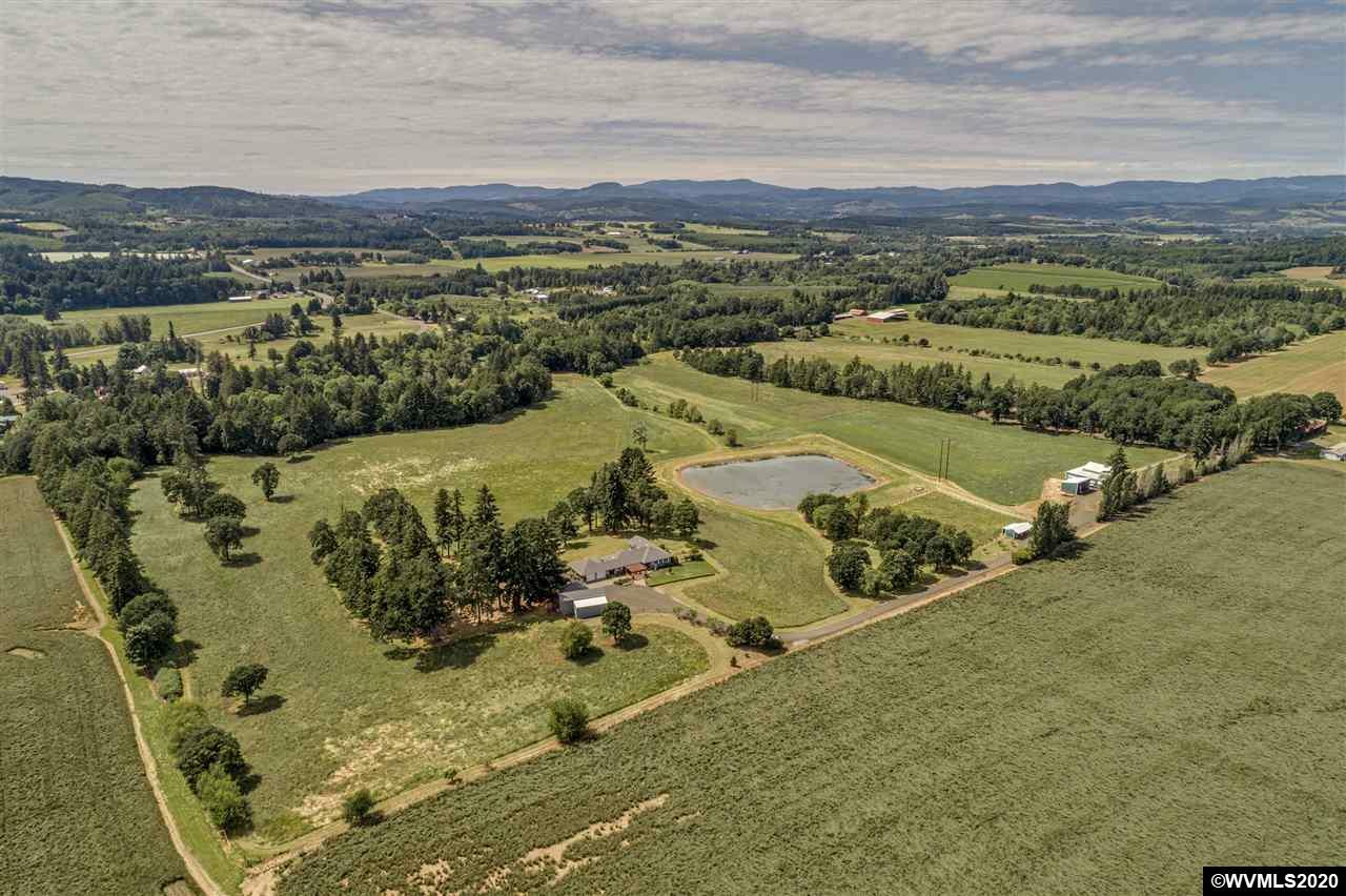 Property Photo: 18600 Zielinski Rd OR 97378