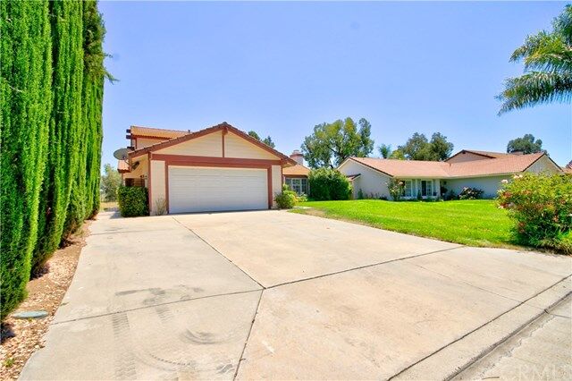Property Photo:  43046 Agena Street  CA 92592 