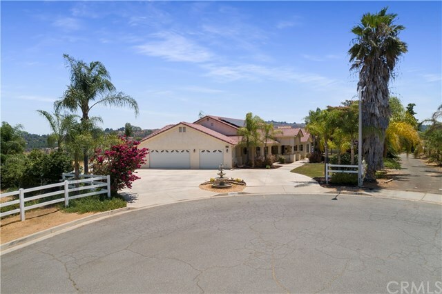 Property Photo:  14350 Citrus Park Circle  CA 92503 