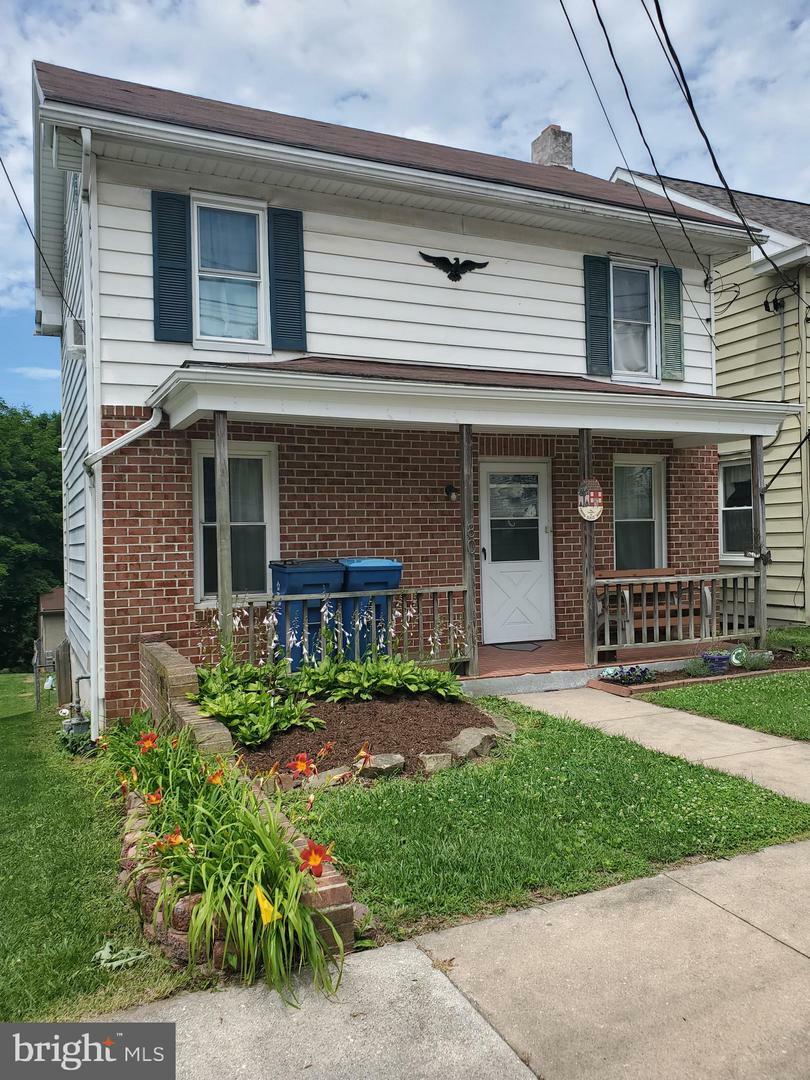 Property Photo: 80 Main PA 17406
