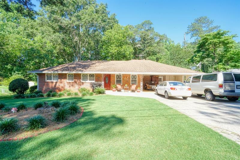 Property Photo: 393 SW Hilltop Road GA 30094