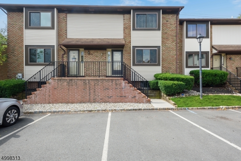 Property Photo: 622 Robin Rd 622 NJ 08844