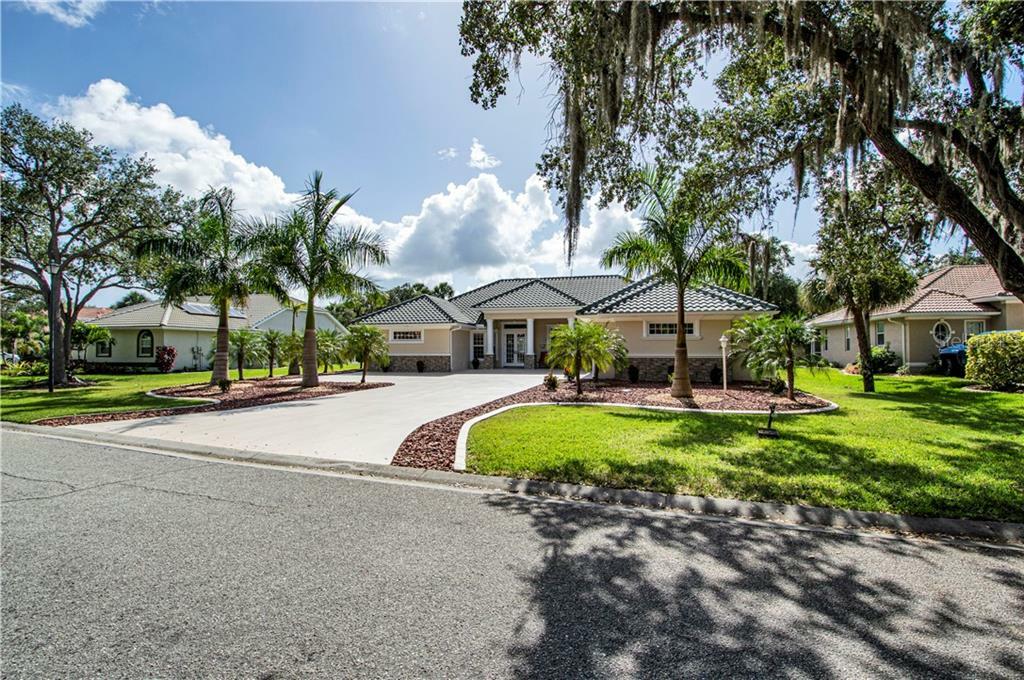 Property Photo: 192 Grand Oak Circle FL 34292