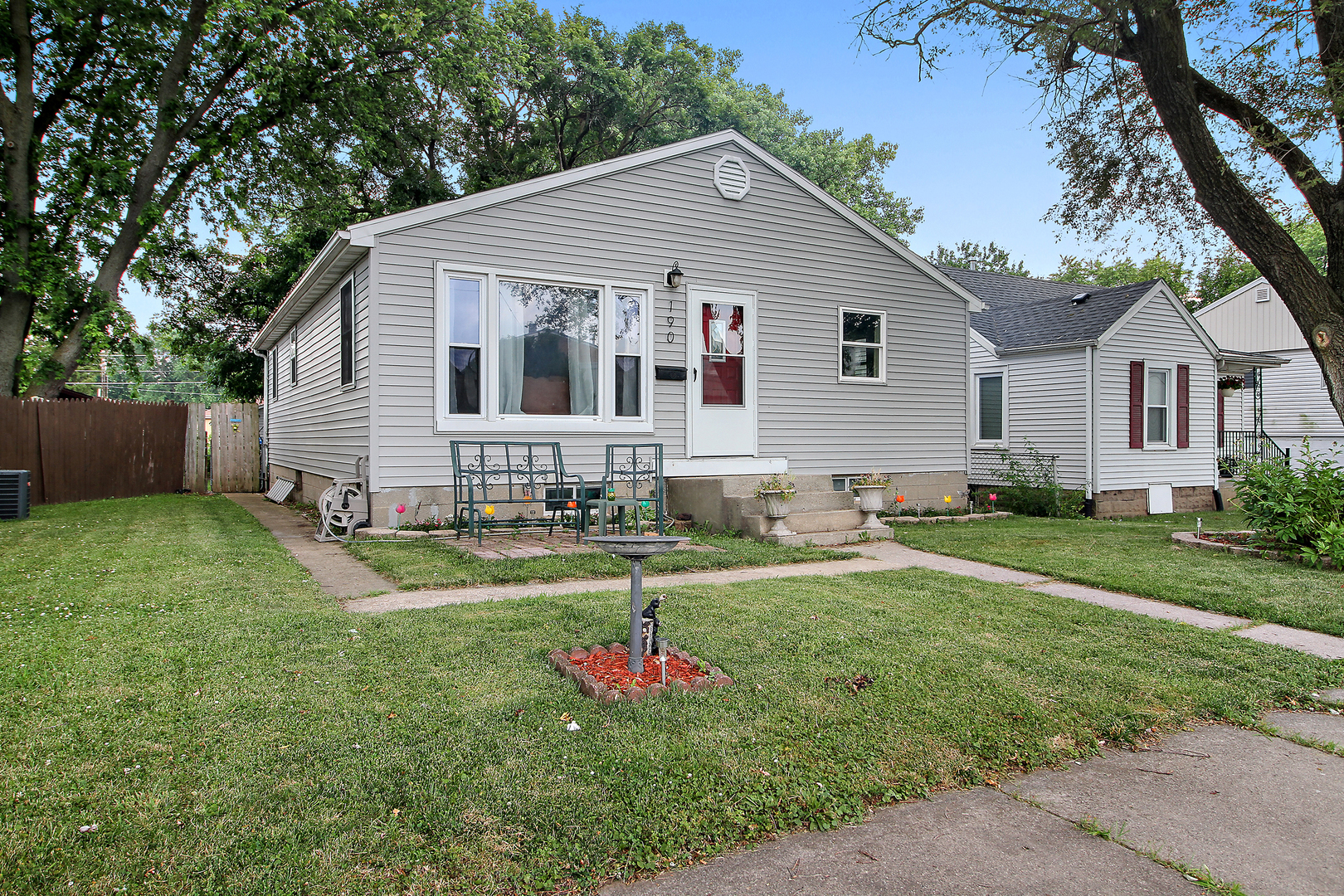 Property Photo:  190 North Euclid Avenue  IL 60915 