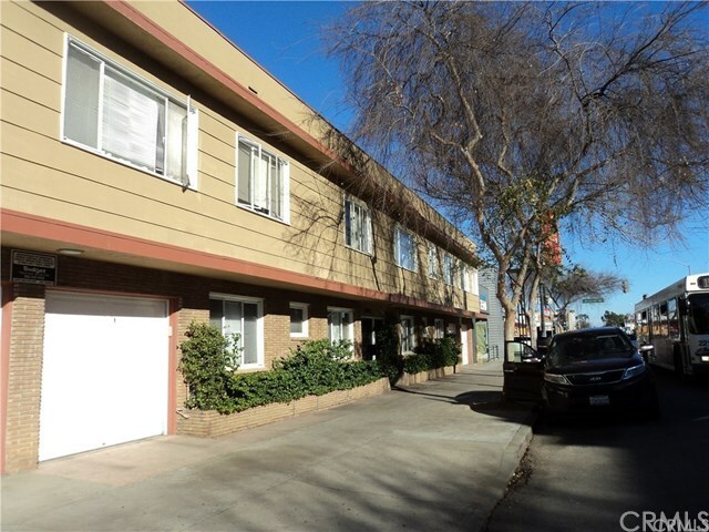 Property Photo:  819 E 4th Street 11  CA 90802 