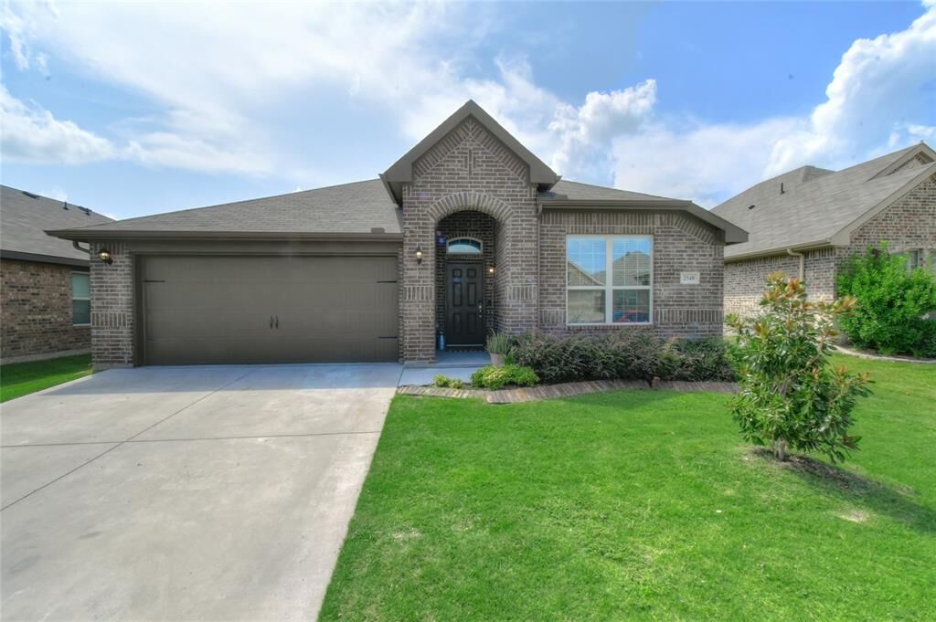 Property Photo: 2548 Old Buck Drive TX 76087
