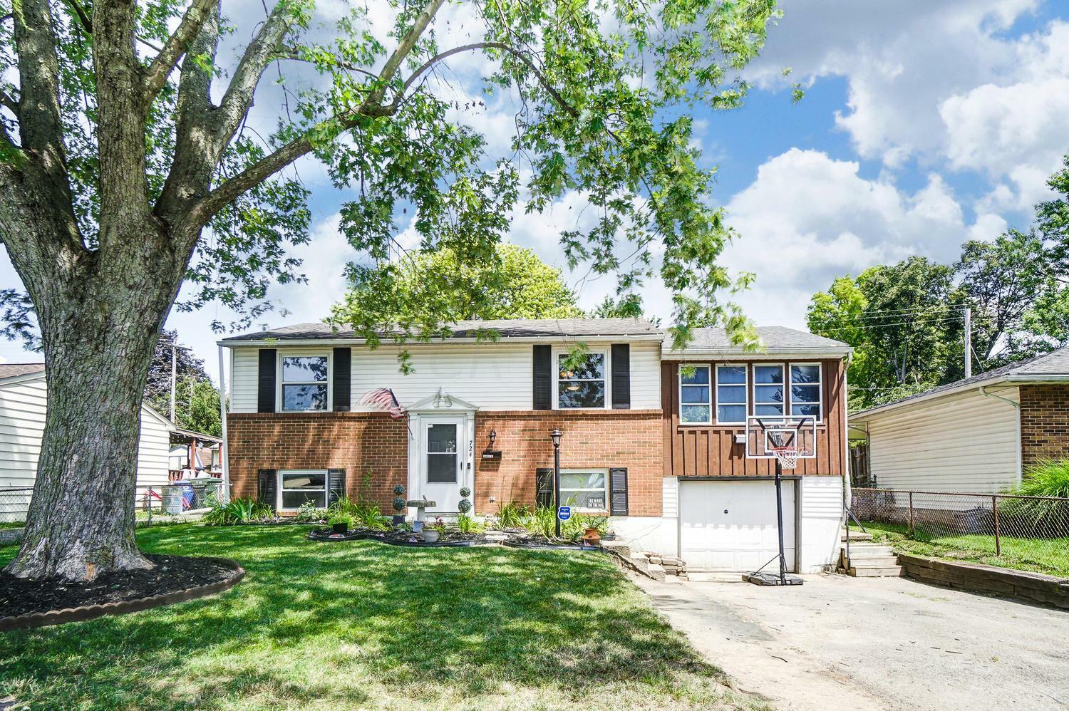 Property Photo:  724 Bradwell Drive  OH 43207 