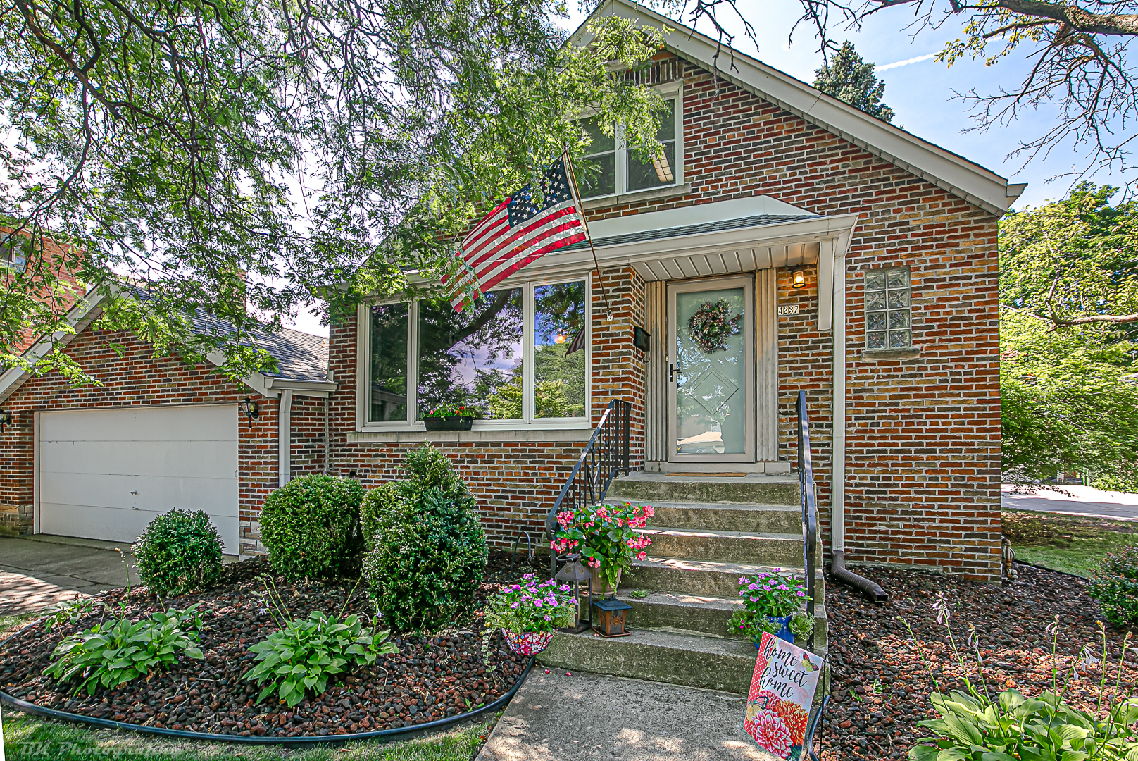 Property Photo:  4237 Fairfax Street  IL 60453 