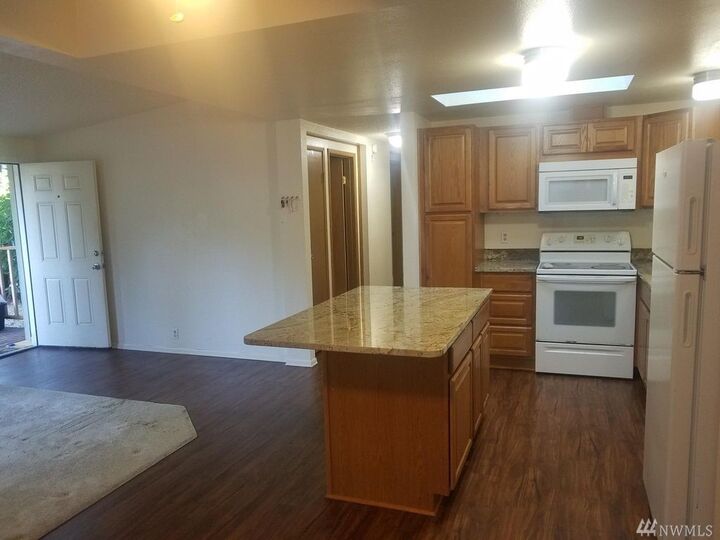 Property Photo:  12428  118th Avenue Ct E  WA 98374 