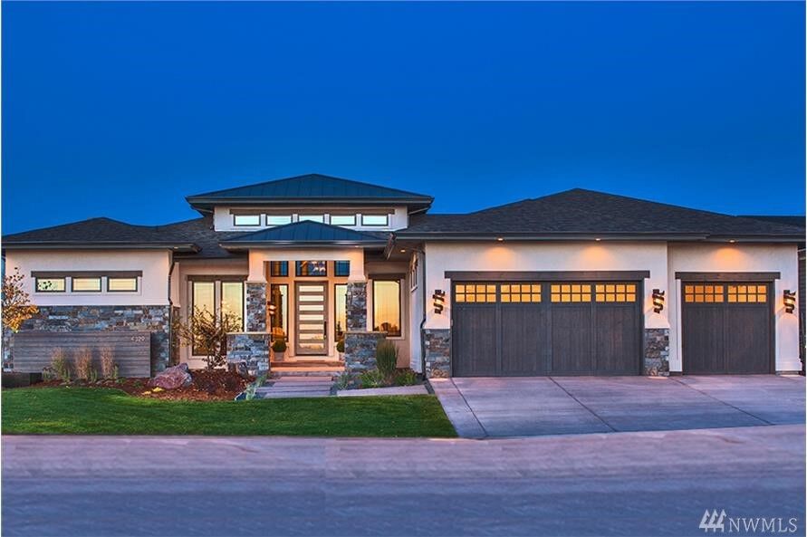 Property Photo:  7870  Dune Lake Road SE  WA 98837 