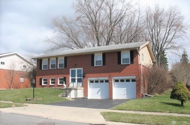 Property Photo: 3808 Silver Oak Street OH 45424