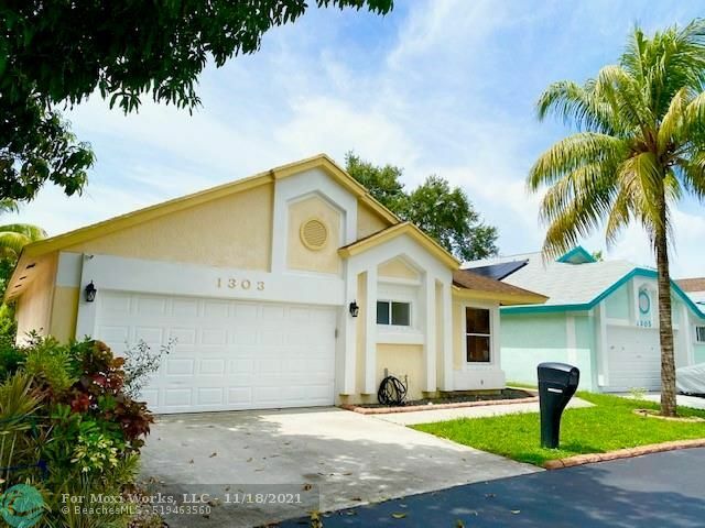 Property Photo:  1303 E Glen Oak Rd  FL 33068 