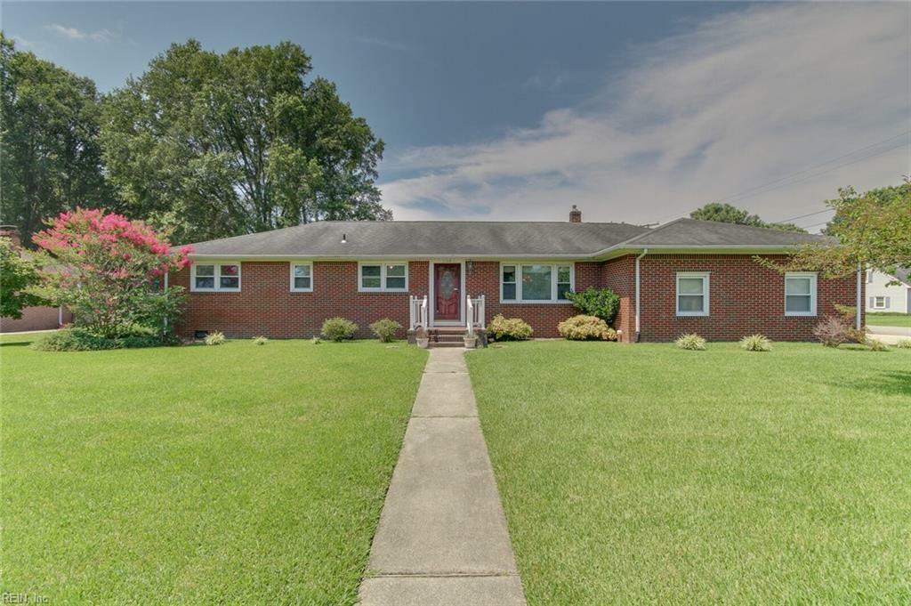 Property Photo:  1108 Chesslawn Circle  VA 23320 