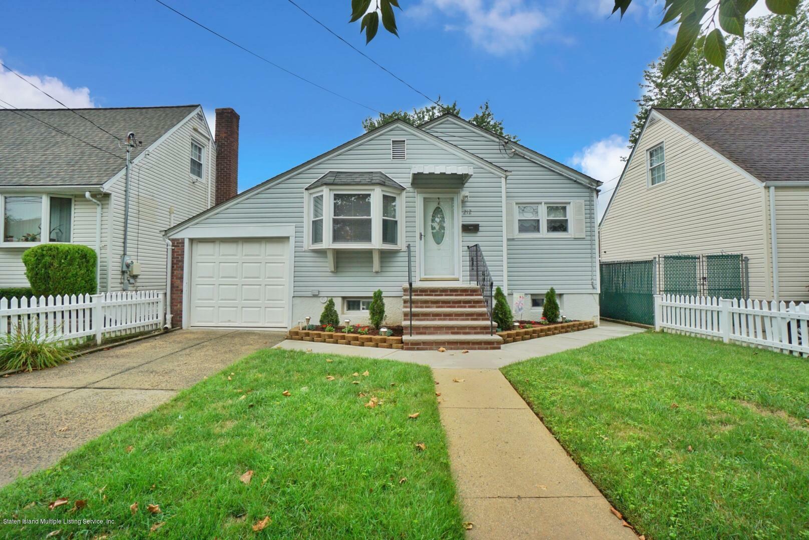 Property Photo:  212 Bryson Avenue  NY 10314 