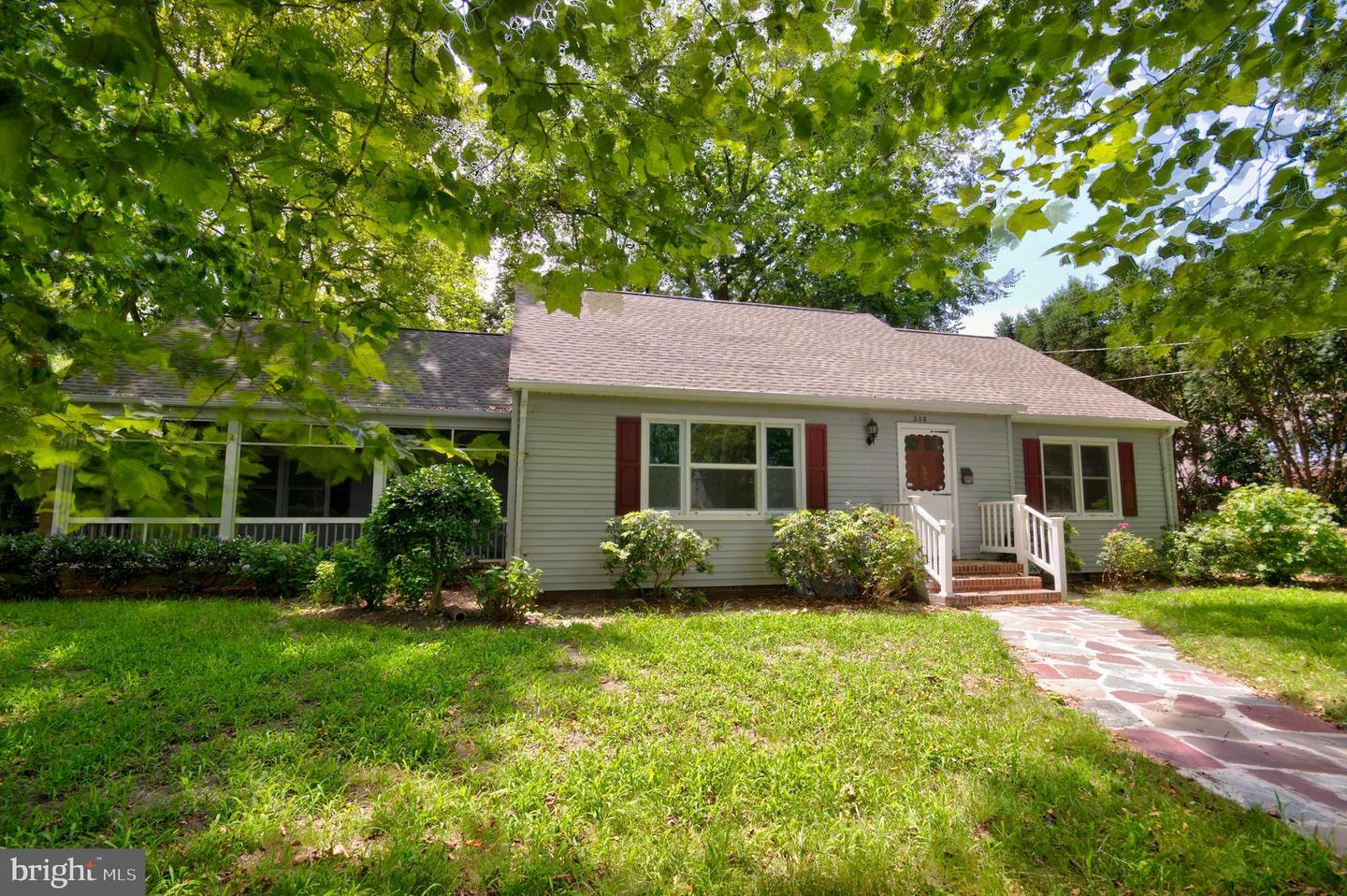 Property Photo: 208 Powell Avenue MD 21804