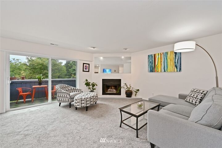 Property Photo: 4120 212th Street SW B202 WA 98043