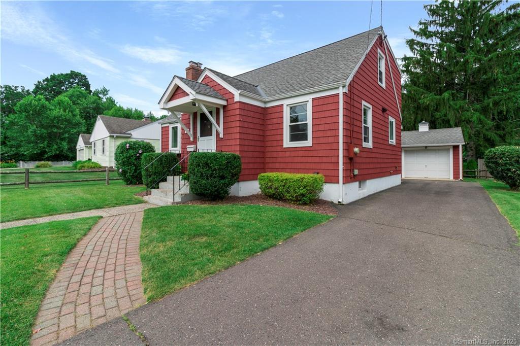 Property Photo:  19 Meggat Park  CT 06109 
