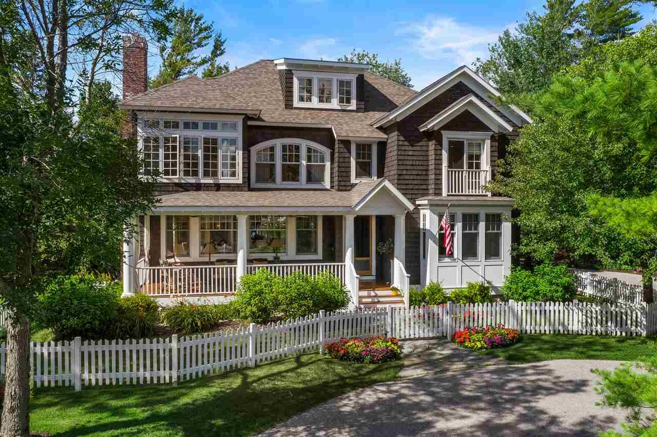 Property Photo:  1106 E Bay Road  MI 49740 