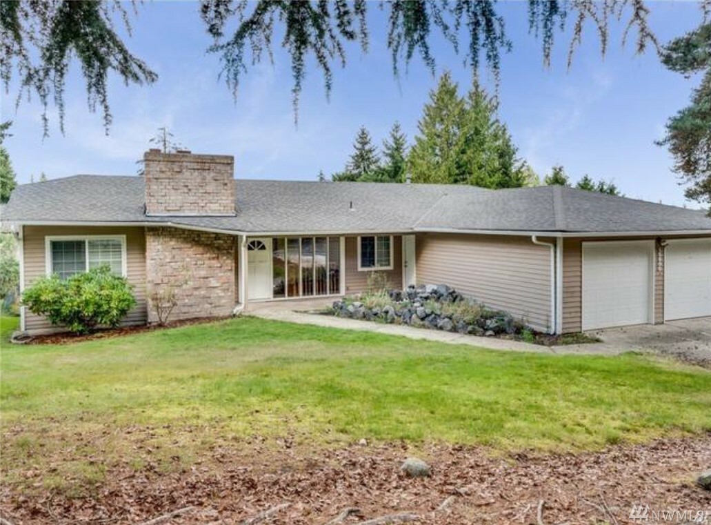 Property Photo: 15800 SE 50th St WA 98006