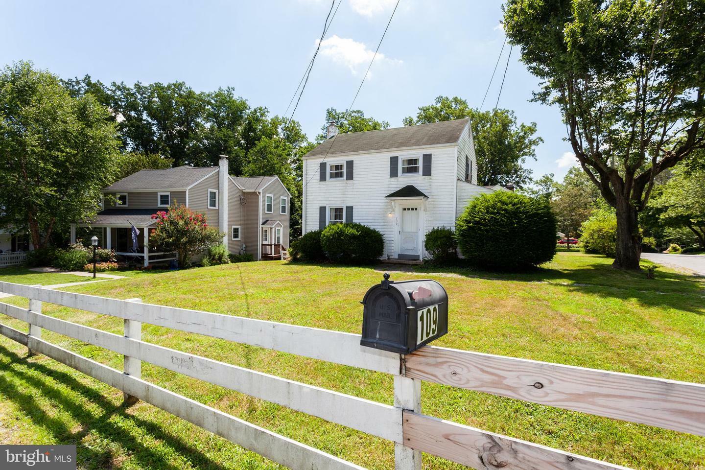 Property Photo:  109 Greenridge Road  MD 21093 