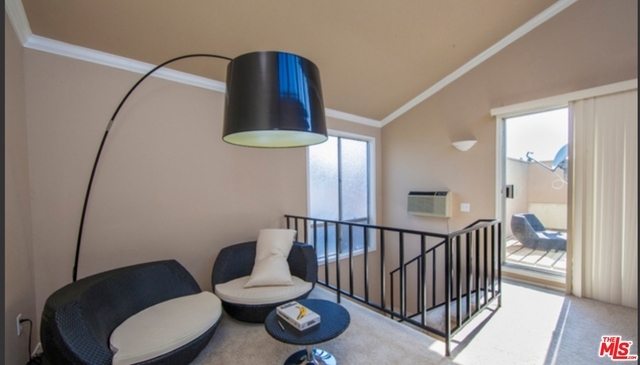 Property Photo: 5325 Newcastle Ave 301 CA 91316