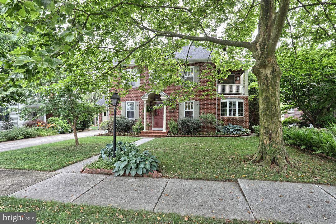 Property Photo:  1524 Elm Street  PA 17042 