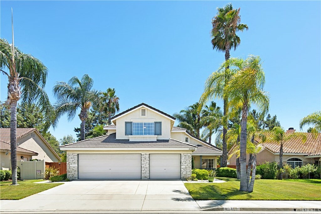 Property Photo: 43468 Via Candeleda CA 92592