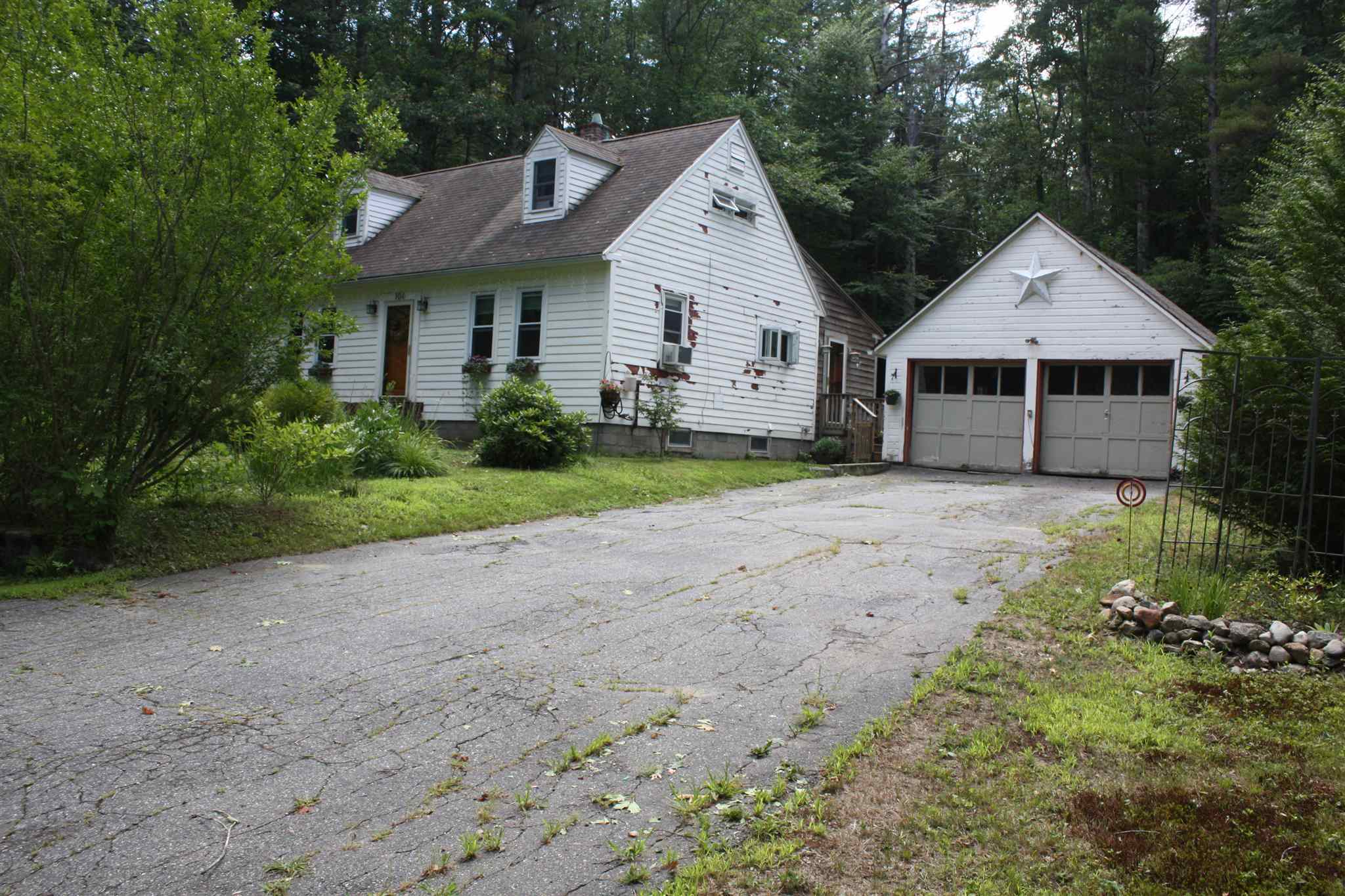 Property Photo:  106 Squantum Road  NH 03452 