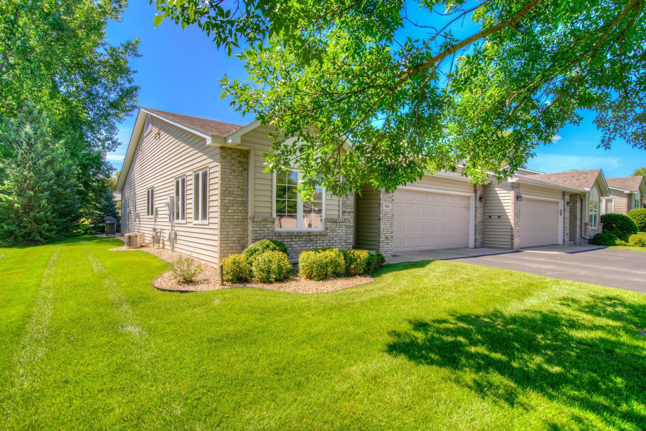 Property Photo:  908 Evergreen Court  MN 55127 