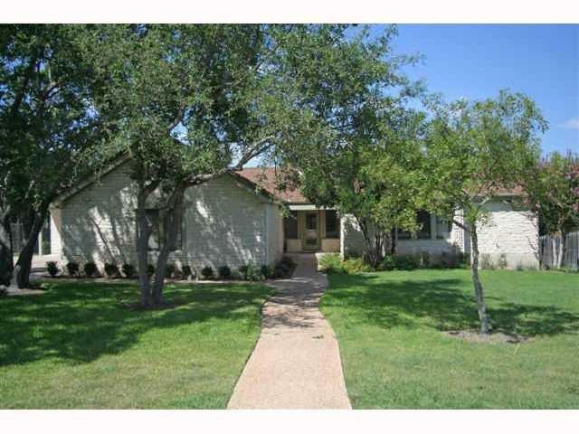 Property Photo:  104 Indian Bend Drive  TX 78734 