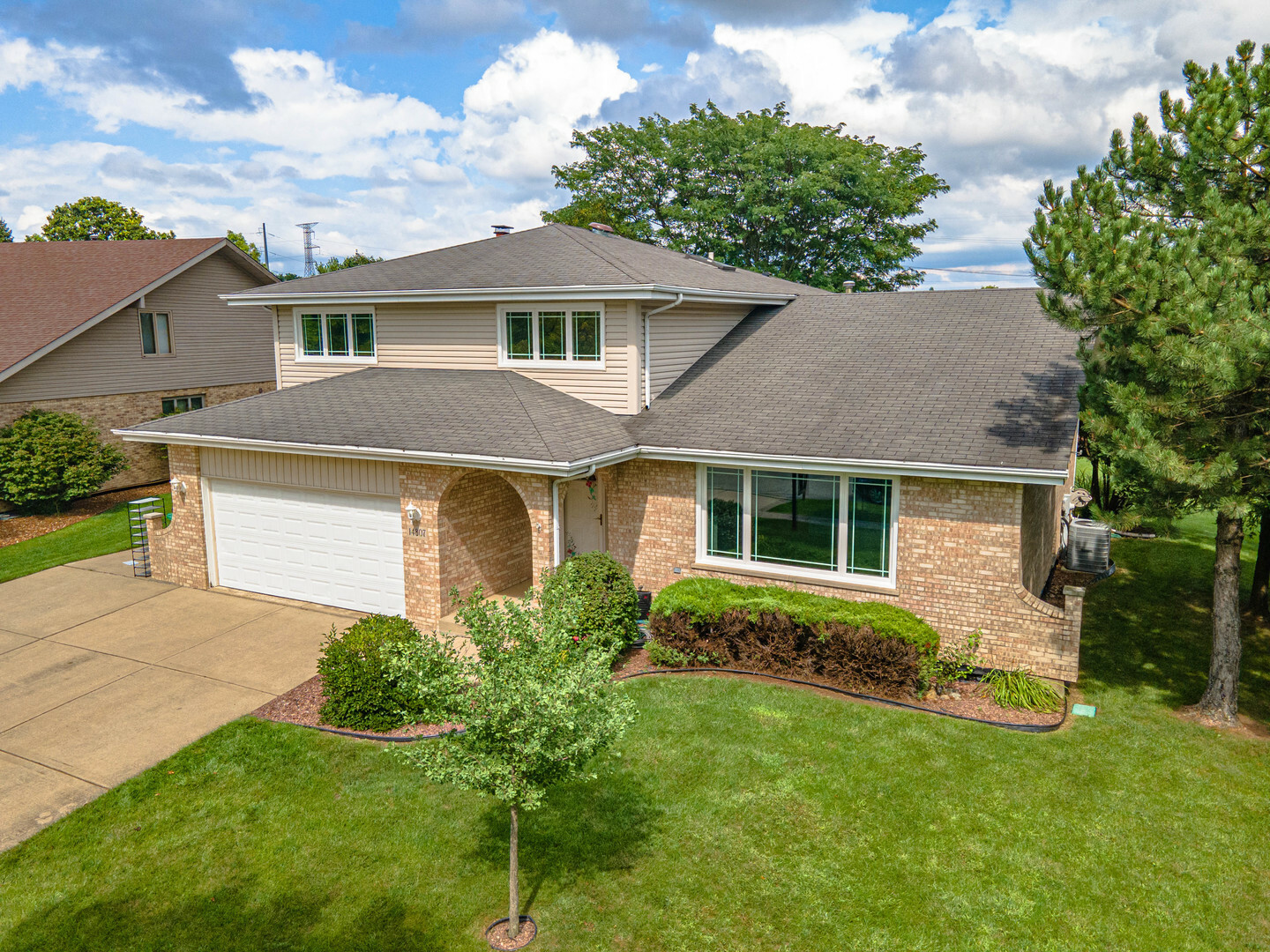 Property Photo:  14807 South Golden Oak Drive  IL 60491 