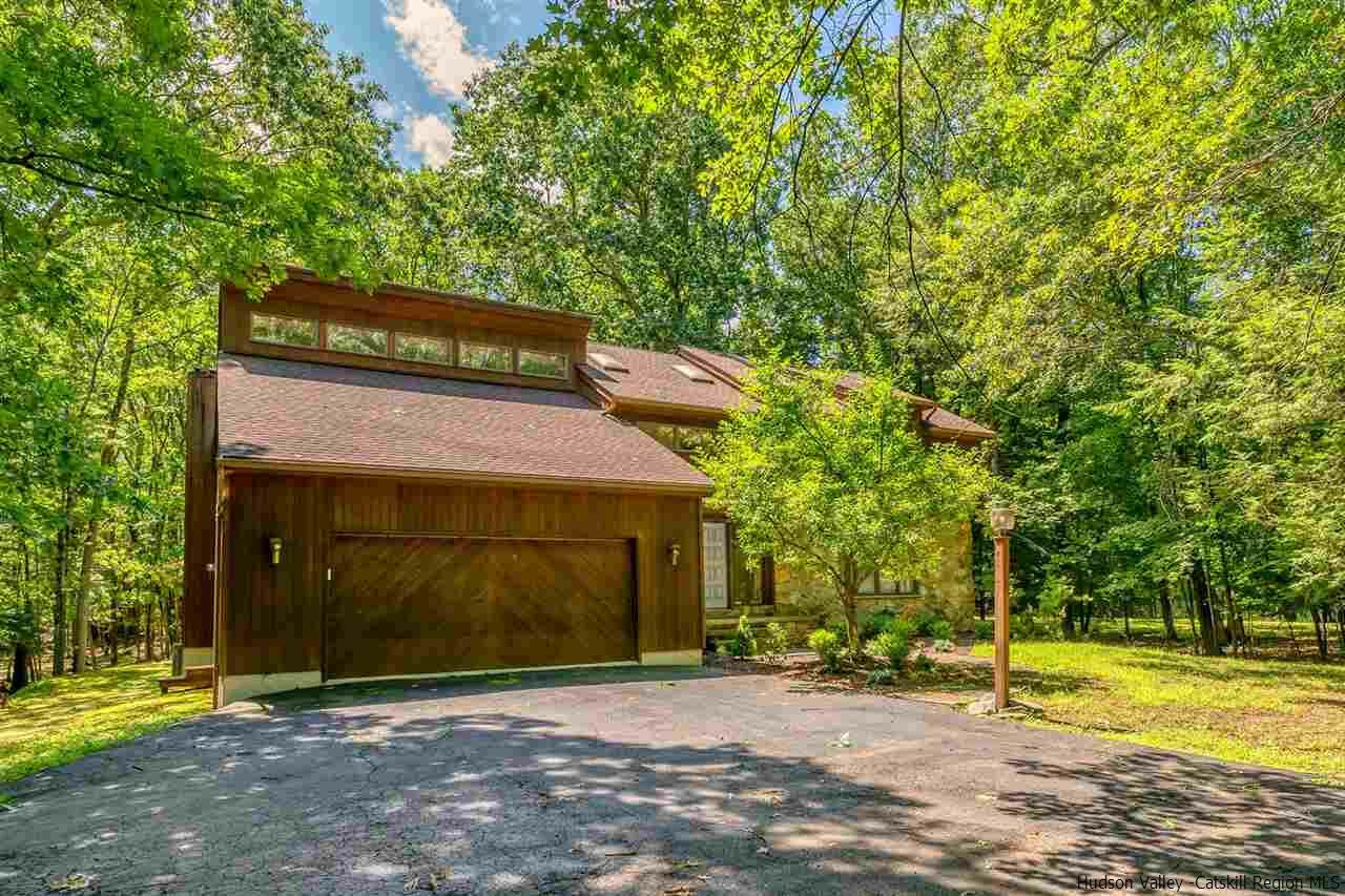 Property Photo:  31 Tall Oaks  NY 12401 