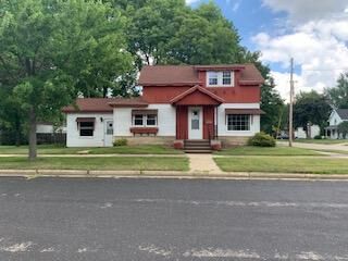 Property Photo: 301 Laurel St WI 53959