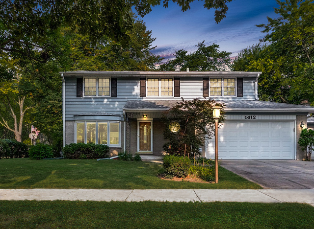 Property Photo: 1412 North Columbine Drive IL 60056