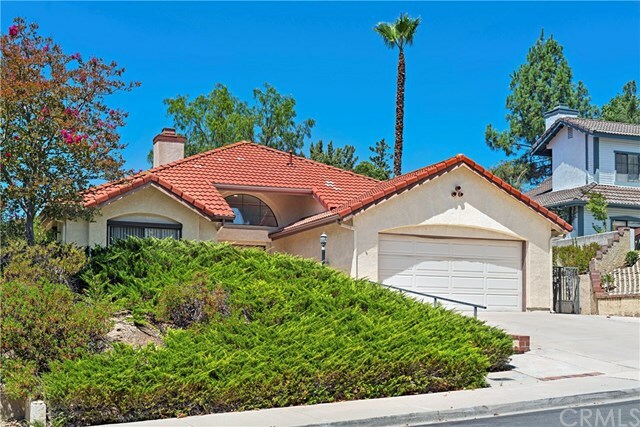 Property Photo: 29900 Avenida Cima Del Sol CA 92591