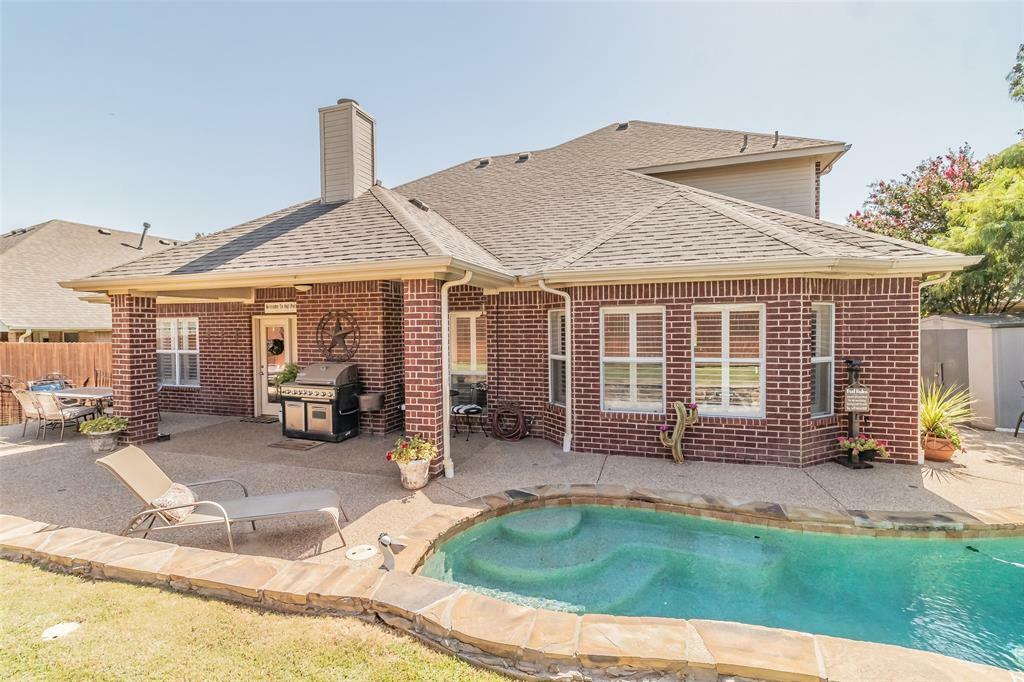 Property Photo: 5512 Flynn Court TX 76137