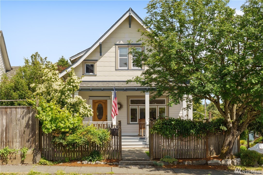 7000 Linden Ave N  Seattle WA 98103 photo