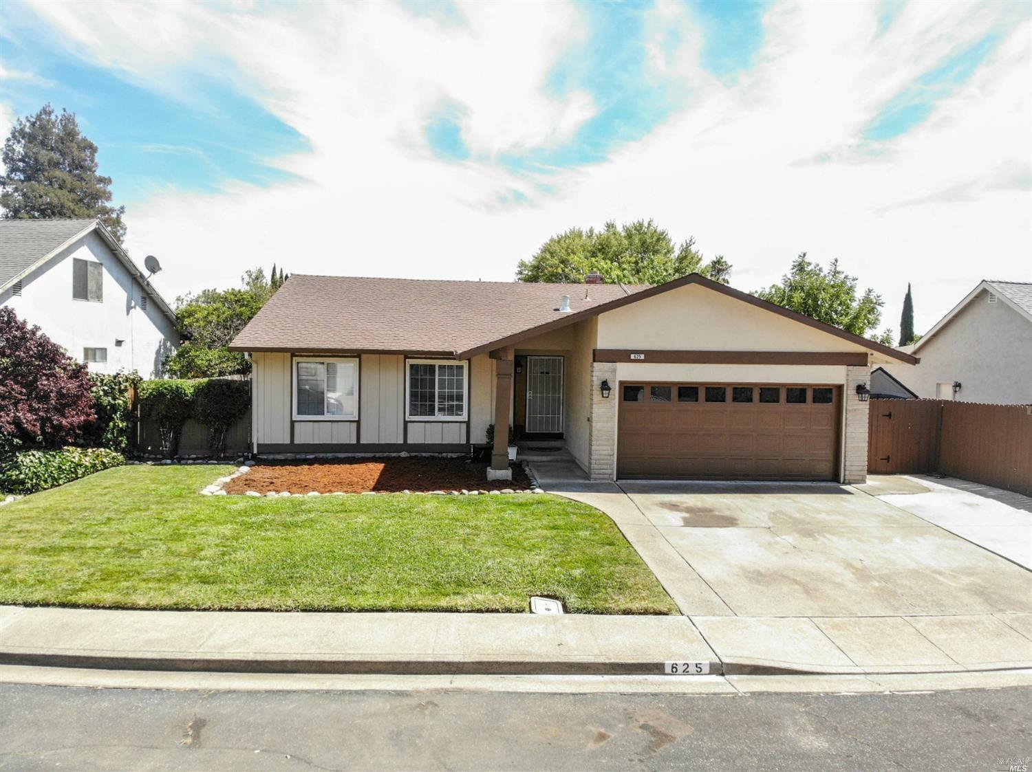 Property Photo:  625 Berkeley Way  CA 94533 