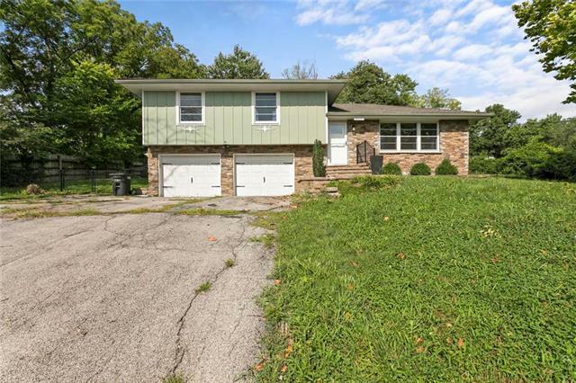 Property Photo: 7316 NW Oak Drive MO 64152