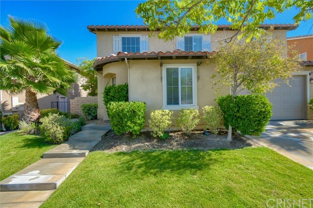 Property Photo:  26127 Rene Veluzzat Way  CA 91321 