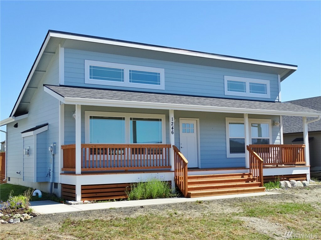 Property Photo:  1246 Storm King Ave SW  WA 98569 