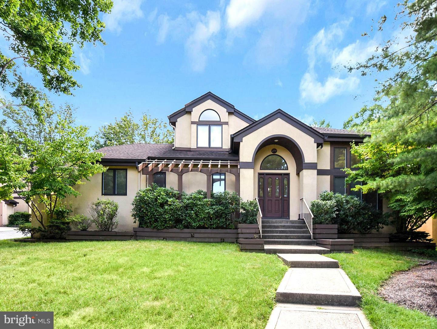Property Photo: 279 Sayre Drive NJ 08540
