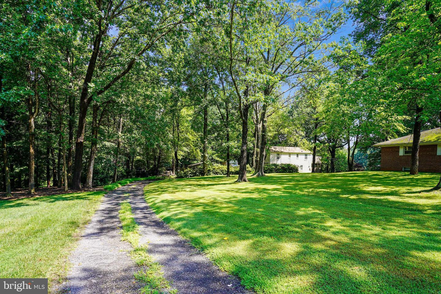 Property Photo:  10408 Samaga Drive  VA 22124 