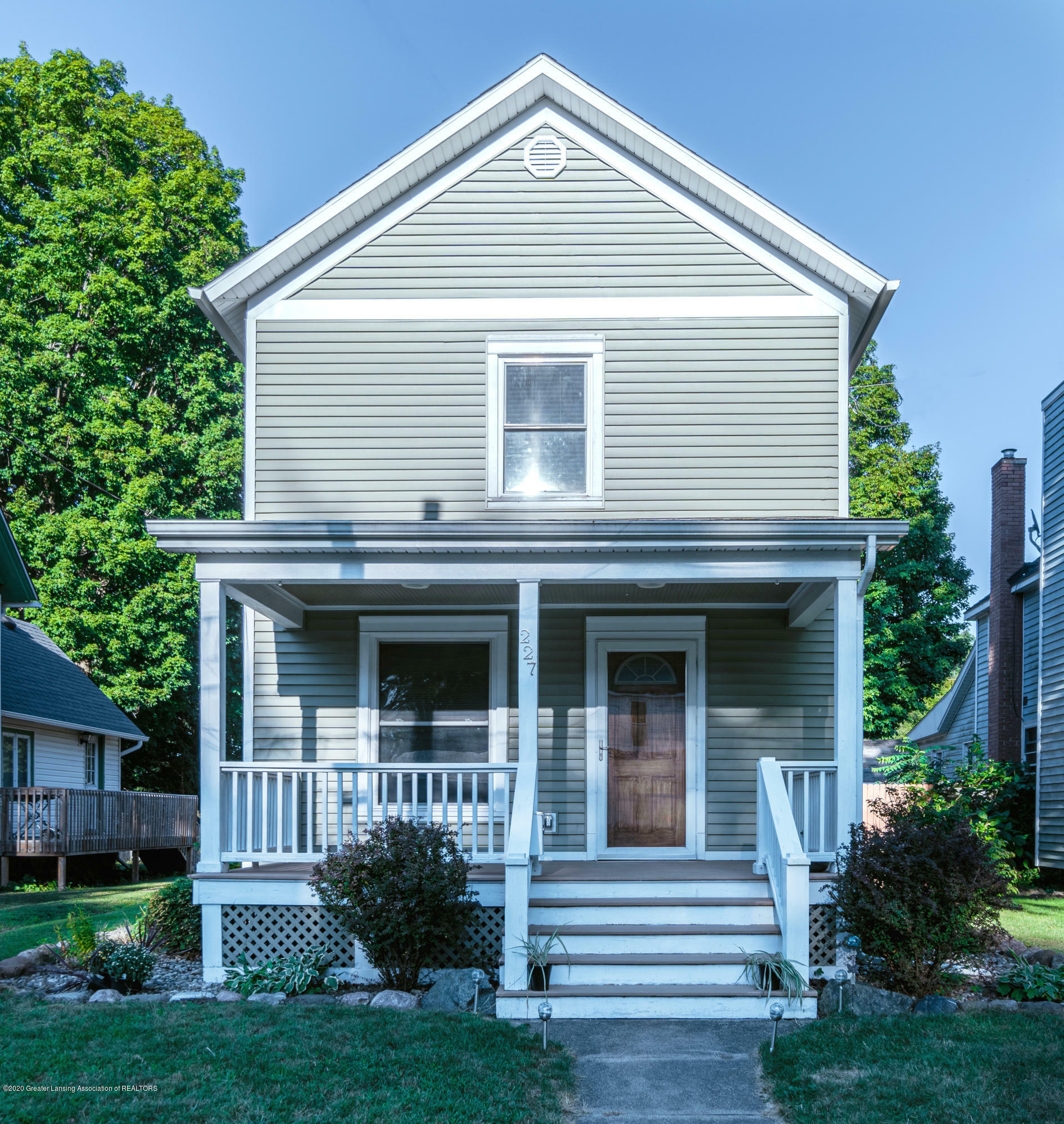 Property Photo:  227 Prairie Street  MI 48813 