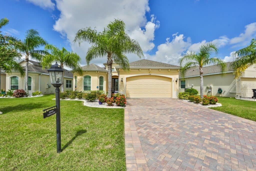 Property Photo:  1644 Emerald Dunes Drive  FL 33573 