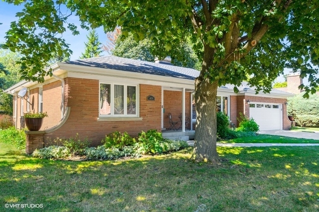 Property Photo:  6838 North Loron Avenue  IL 60646 